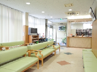 飯田整形外科クリニック待合室